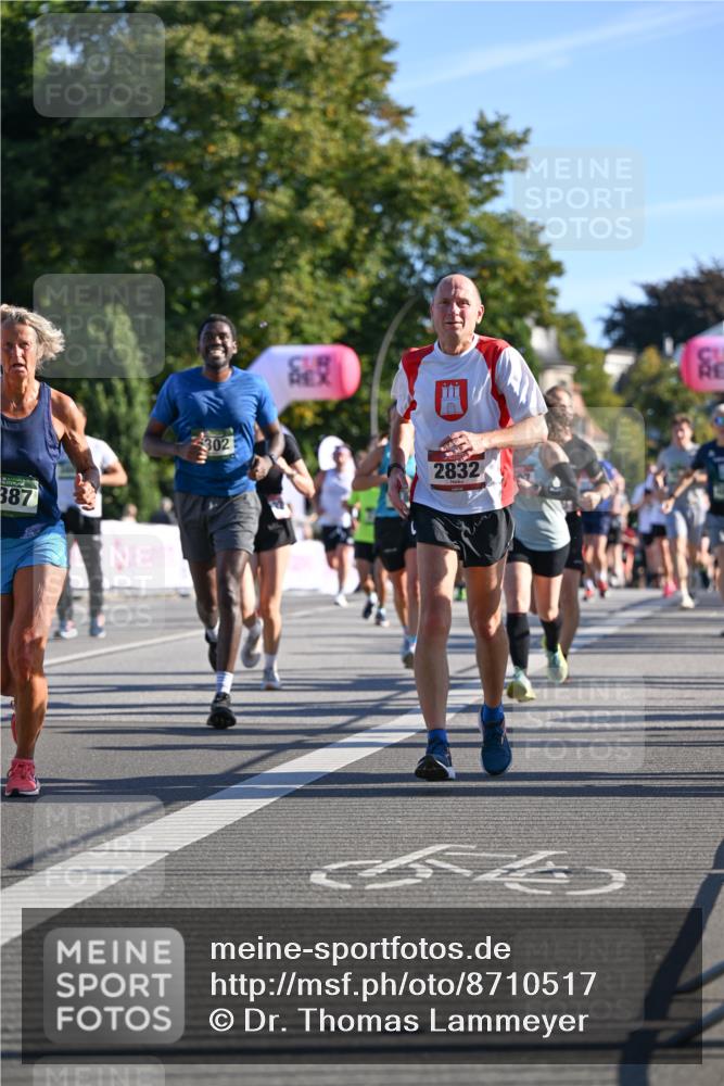 07.09.2025 - BARMER Alsterlauf Dr. Thomas Lammeyer http://msf.ph/oto/8710517 07.09.2025 09:36:46 Laufen 387, 302, 2832 meine-sportfotos.de