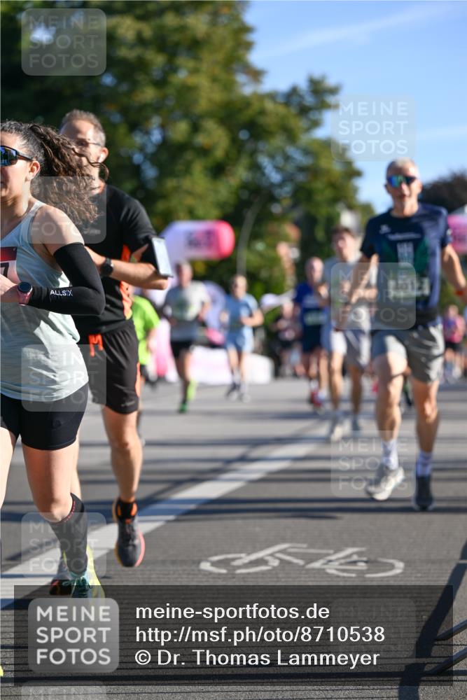 07.09.2025 - BARMER Alsterlauf Dr. Thomas Lammeyer http://msf.ph/oto/8710538 07.09.2025 09:36:49 Laufen 48121 meine-sportfotos.de