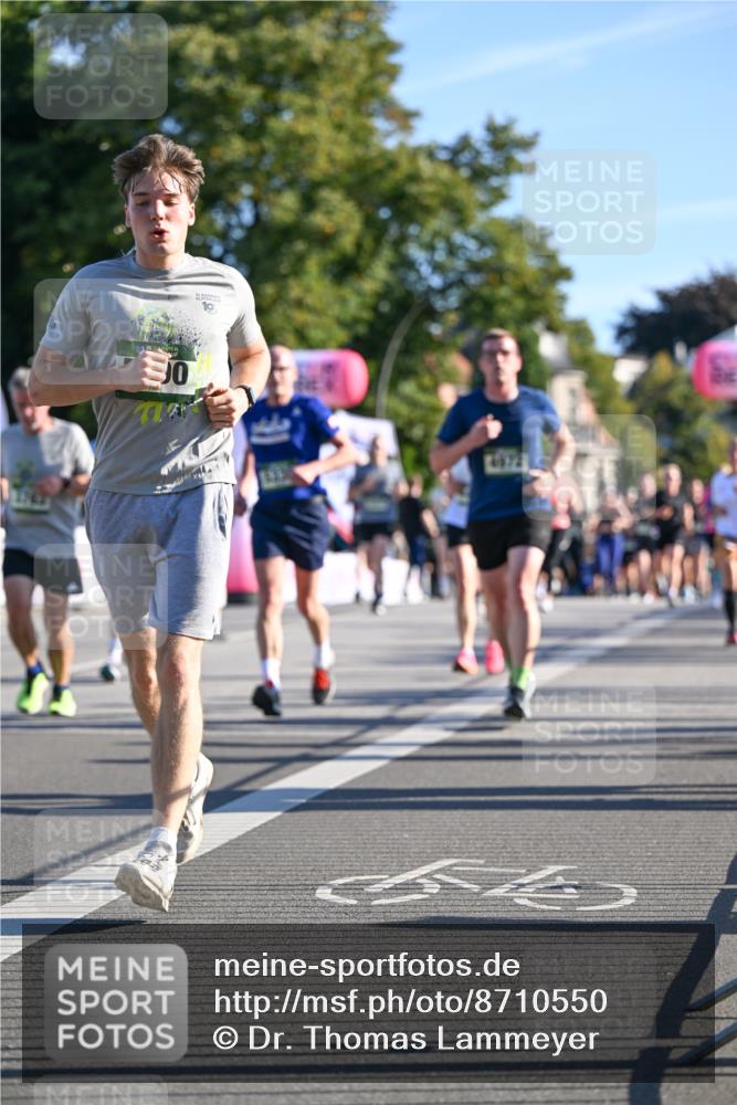 07.09.2025 - BARMER Alsterlauf Dr. Thomas Lammeyer http://msf.ph/oto/8710550 07.09.2025 09:36:52 Laufen 90, 19, 133 meine-sportfotos.de