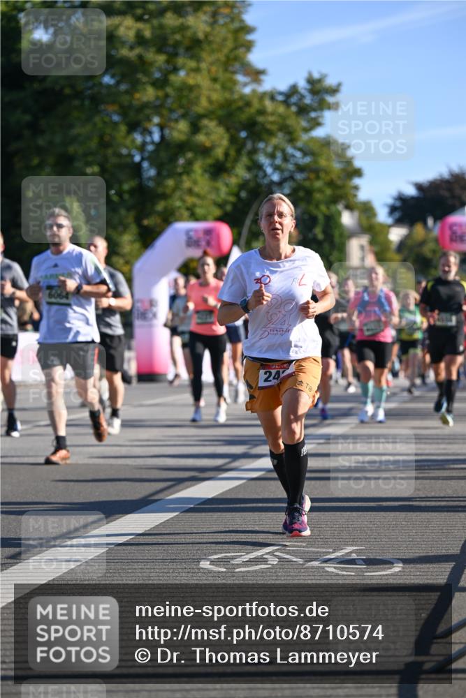 07.09.2025 - BARMER Alsterlauf Dr. Thomas Lammeyer http://msf.ph/oto/8710574 07.09.2025 09:36:56 Laufen 6064, 24, 8 meine-sportfotos.de