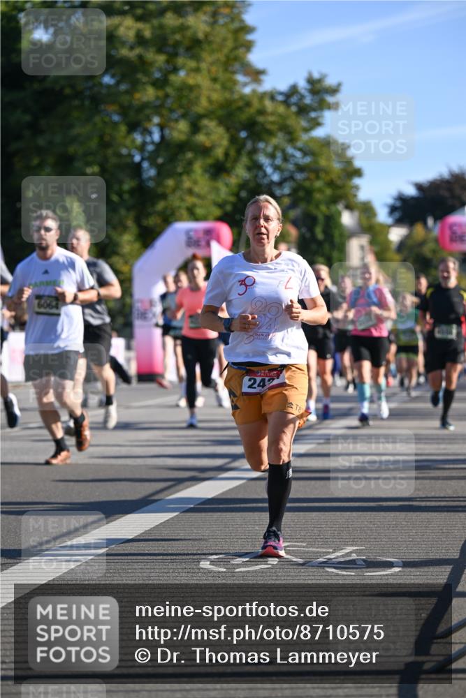 07.09.2025 - BARMER Alsterlauf Dr. Thomas Lammeyer http://msf.ph/oto/8710575 07.09.2025 09:36:57 Laufen 6064, 30, 242, 8 meine-sportfotos.de