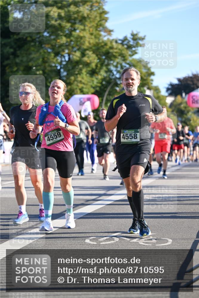 07.09.2025 - BARMER Alsterlauf Dr. Thomas Lammeyer http://msf.ph/oto/8710595 07.09.2025 09:37:00 Laufen 4559, 4558 meine-sportfotos.de