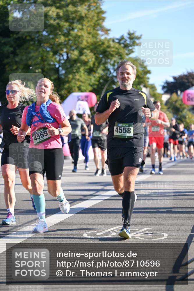 07.09.2025 - BARMER Alsterlauf Dr. Thomas Lammeyer http://msf.ph/oto/8710596 07.09.2025 09:37:00 Laufen 4559, 4558 meine-sportfotos.de