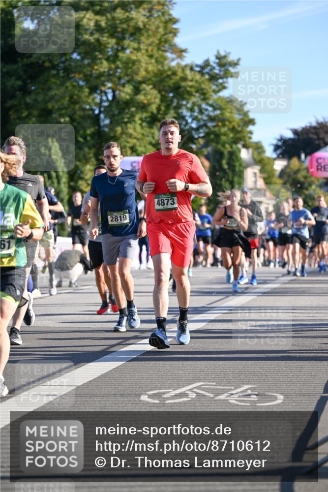07.09.2025 - BARMER Alsterlauf Dr. Thomas Lammeyer http://msf.ph/oto/8710612 07.09.2025 09:37:03 Laufen 61, 2819, 4873 meine-sportfotos.de