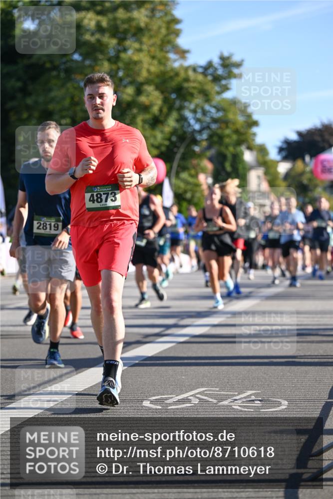 07.09.2025 - BARMER Alsterlauf Dr. Thomas Lammeyer http://msf.ph/oto/8710618 07.09.2025 09:37:04 Laufen 2819, 4873 meine-sportfotos.de