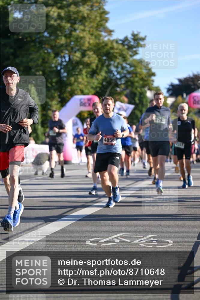 07.09.2025 - BARMER Alsterlauf Dr. Thomas Lammeyer http://msf.ph/oto/8710648 07.09.2025 09:37:08 Laufen 4856 meine-sportfotos.de
