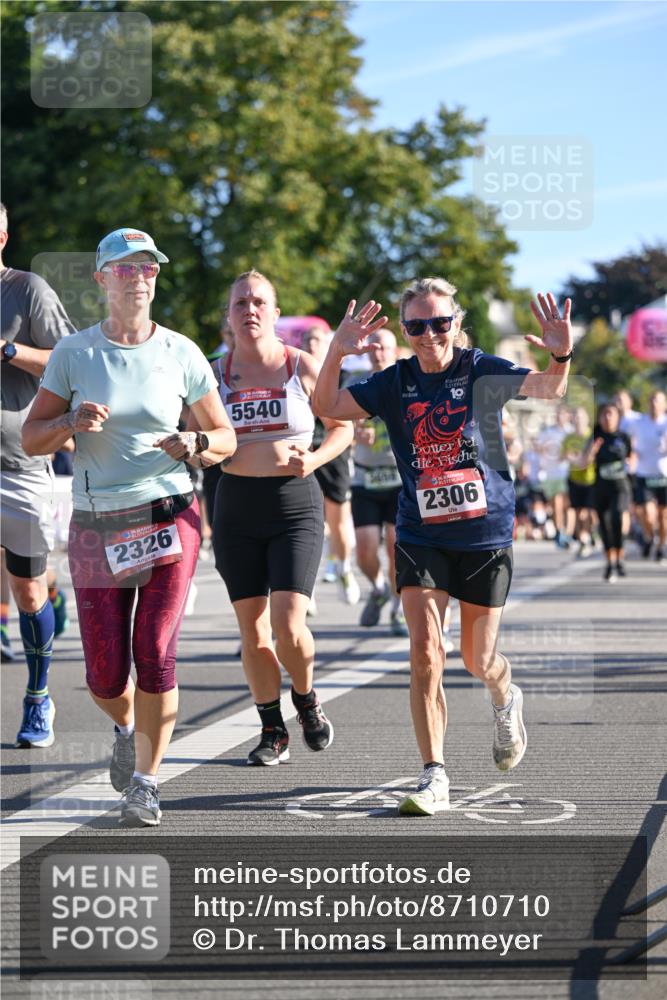 07.09.2025 - BARMER Alsterlauf Dr. Thomas Lammeyer http://msf.ph/oto/8710710 07.09.2025 09:37:19 Laufen 2326, 5540, 19, 2306 meine-sportfotos.de