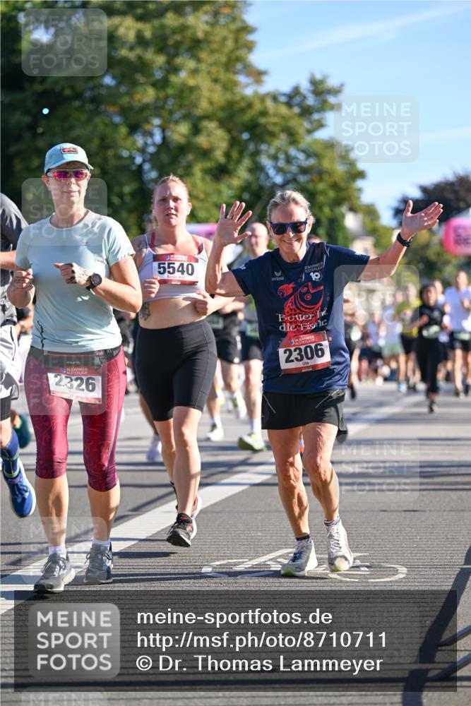 07.09.2025 - BARMER Alsterlauf Dr. Thomas Lammeyer http://msf.ph/oto/8710711 07.09.2025 09:37:19 Laufen 36, 2326, 5540, 31, 36, 2306 meine-sportfotos.de