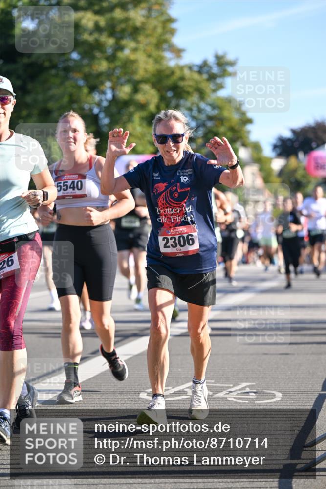 07.09.2025 - BARMER Alsterlauf Dr. Thomas Lammeyer http://msf.ph/oto/8710714 07.09.2025 09:37:19 Laufen 26, 5540, 18, 2306 meine-sportfotos.de