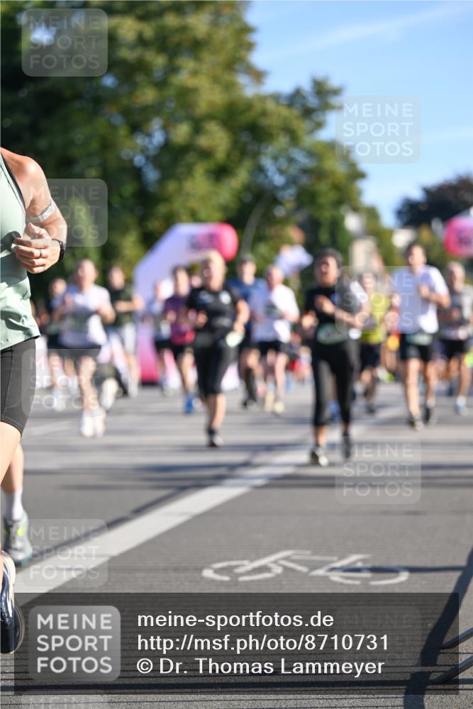 07.09.2025 - BARMER Alsterlauf Dr. Thomas Lammeyer http://msf.ph/oto/8710731 07.09.2025 09:37:22 Laufen  meine-sportfotos.de