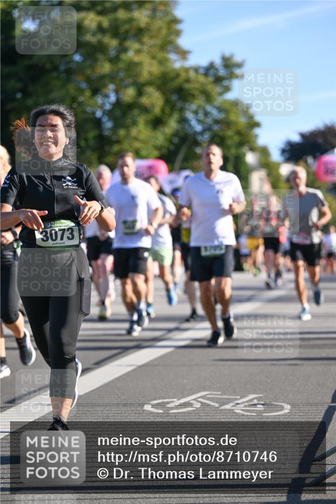 07.09.2025 - BARMER Alsterlauf Dr. Thomas Lammeyer http://msf.ph/oto/8710746 07.09.2025 09:37:25 Laufen 3073 meine-sportfotos.de