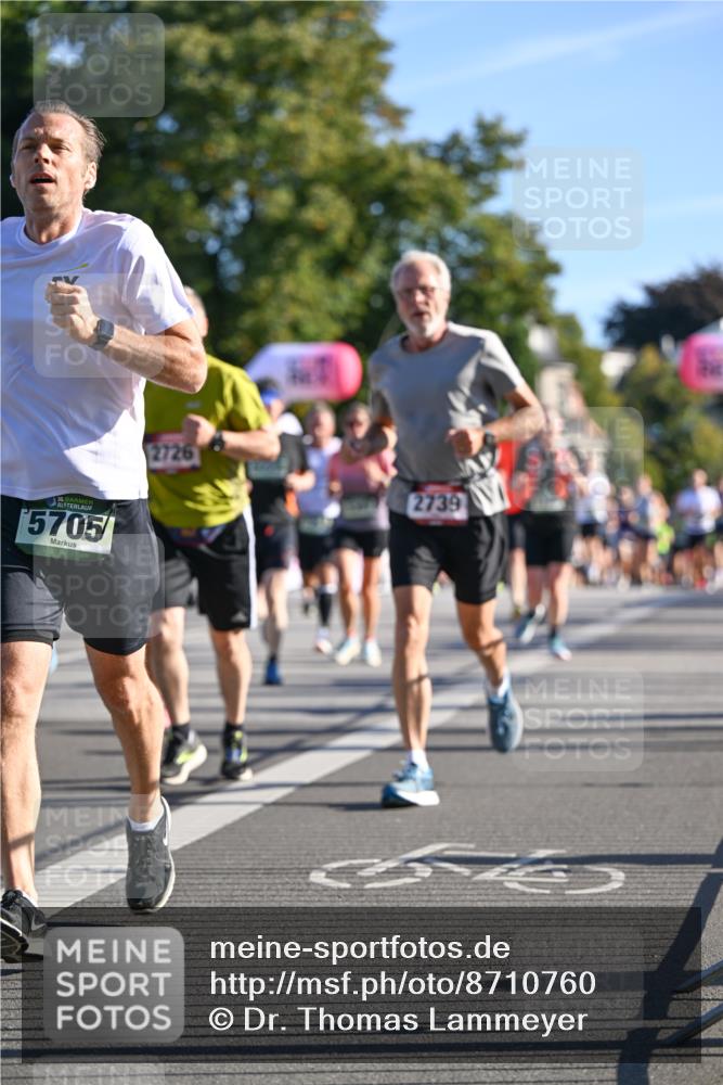 07.09.2025 - BARMER Alsterlauf Dr. Thomas Lammeyer http://msf.ph/oto/8710760 07.09.2025 09:37:27 Laufen 36, 5705, 2726, 2739 meine-sportfotos.de