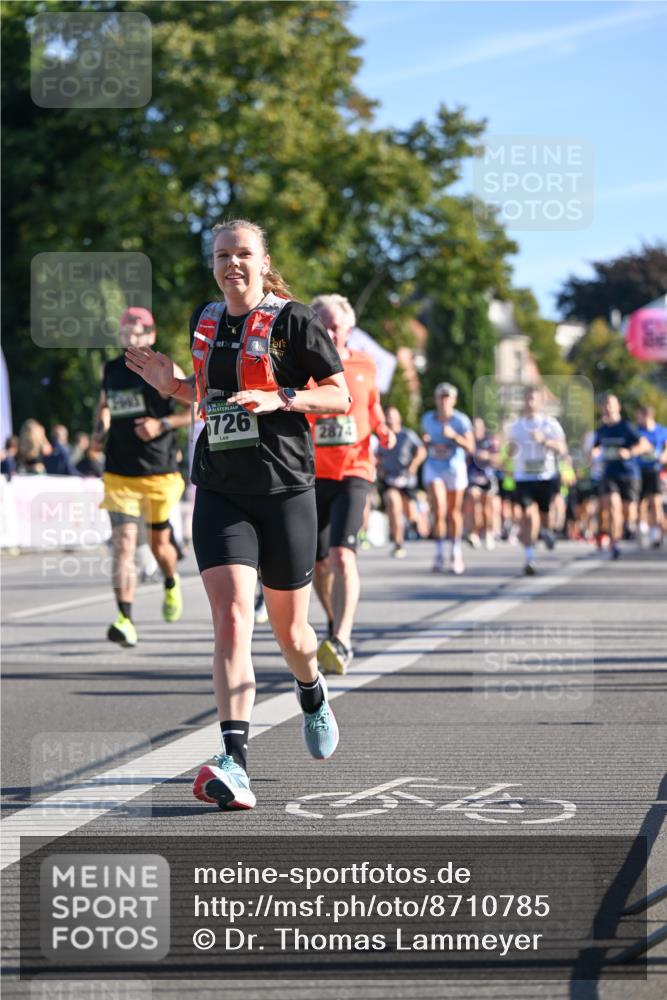 07.09.2025 - BARMER Alsterlauf Dr. Thomas Lammeyer http://msf.ph/oto/8710785 07.09.2025 09:37:31 Laufen 726, 2874 meine-sportfotos.de