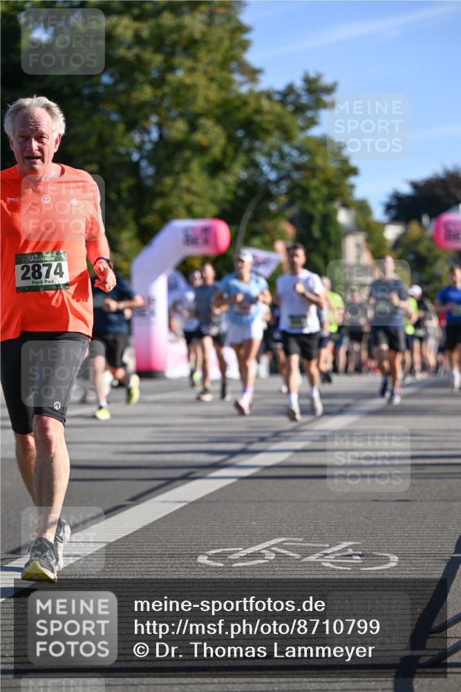 07.09.2025 - BARMER Alsterlauf Dr. Thomas Lammeyer http://msf.ph/oto/8710799 07.09.2025 09:37:33 Laufen 136, 2874 meine-sportfotos.de