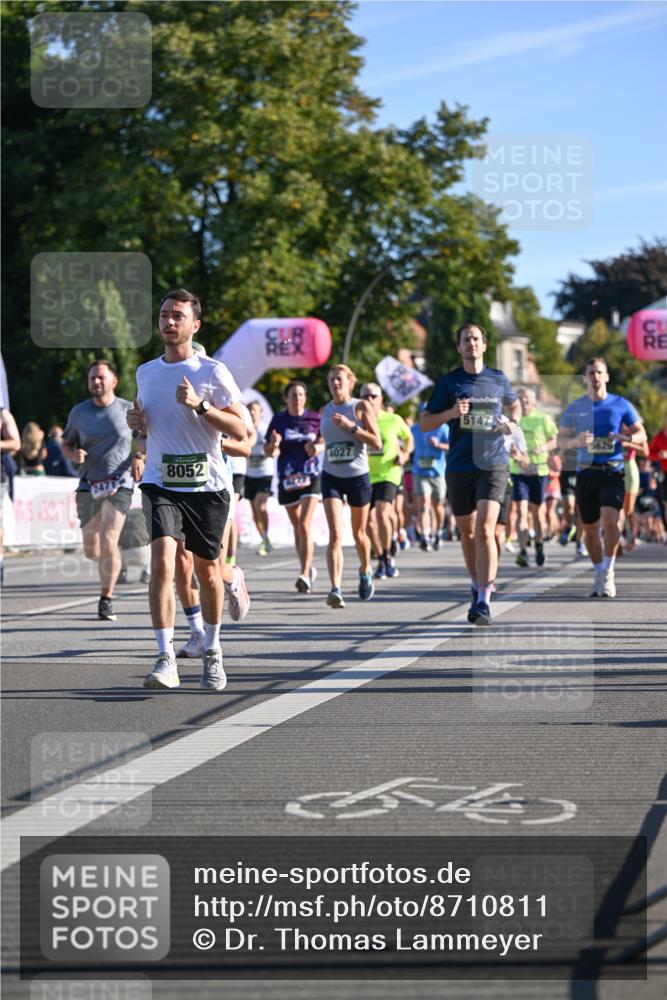 07.09.2025 - BARMER Alsterlauf Dr. Thomas Lammeyer http://msf.ph/oto/8710811 07.09.2025 09:37:35 Laufen 8052, 4027, 2477, 5147, 5629 meine-sportfotos.de