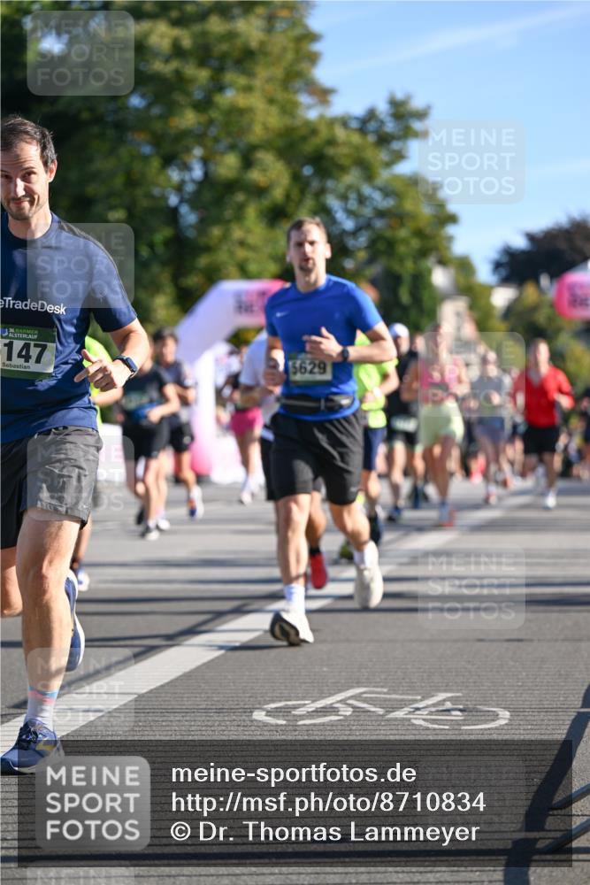07.09.2025 - BARMER Alsterlauf Dr. Thomas Lammeyer http://msf.ph/oto/8710834 07.09.2025 09:37:38 Laufen 136, 147, 5629 meine-sportfotos.de