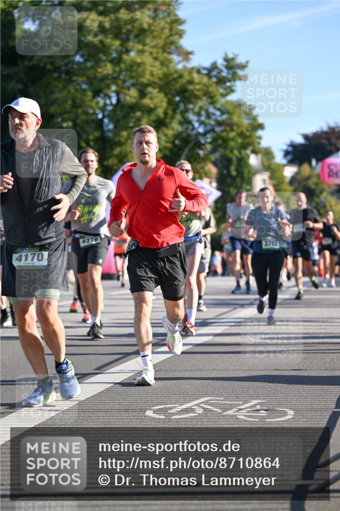07.09.2025 - BARMER Alsterlauf Dr. Thomas Lammeyer http://msf.ph/oto/8710864 07.09.2025 09:37:43 Laufen 4170, 4278, 3762 meine-sportfotos.de