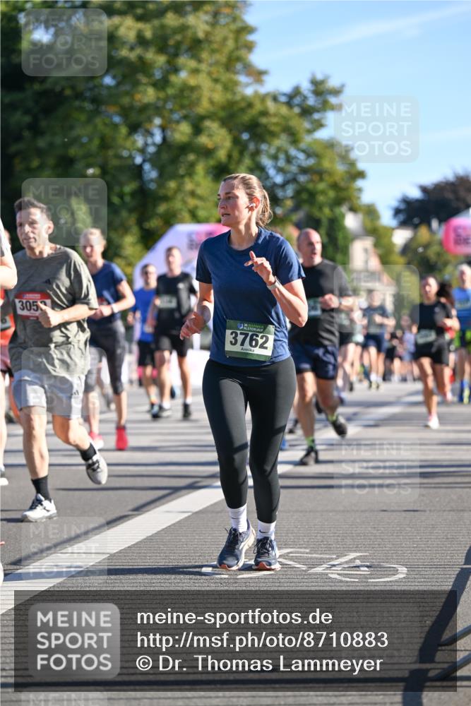 07.09.2025 - BARMER Alsterlauf Dr. Thomas Lammeyer http://msf.ph/oto/8710883 07.09.2025 09:37:46 Laufen 305, 3762 meine-sportfotos.de