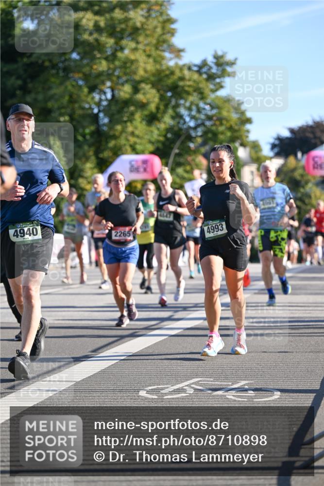 07.09.2025 - BARMER Alsterlauf Dr. Thomas Lammeyer http://msf.ph/oto/8710898 07.09.2025 09:37:49 Laufen 4940, 2265, 4993, 4001 meine-sportfotos.de