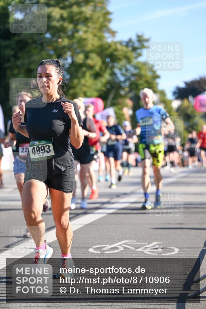 07.09.2025 - BARMER Alsterlauf Dr. Thomas Lammeyer http://msf.ph/oto/8710906 07.09.2025 09:37:50 Laufen 436, 22, 4993 meine-sportfotos.de