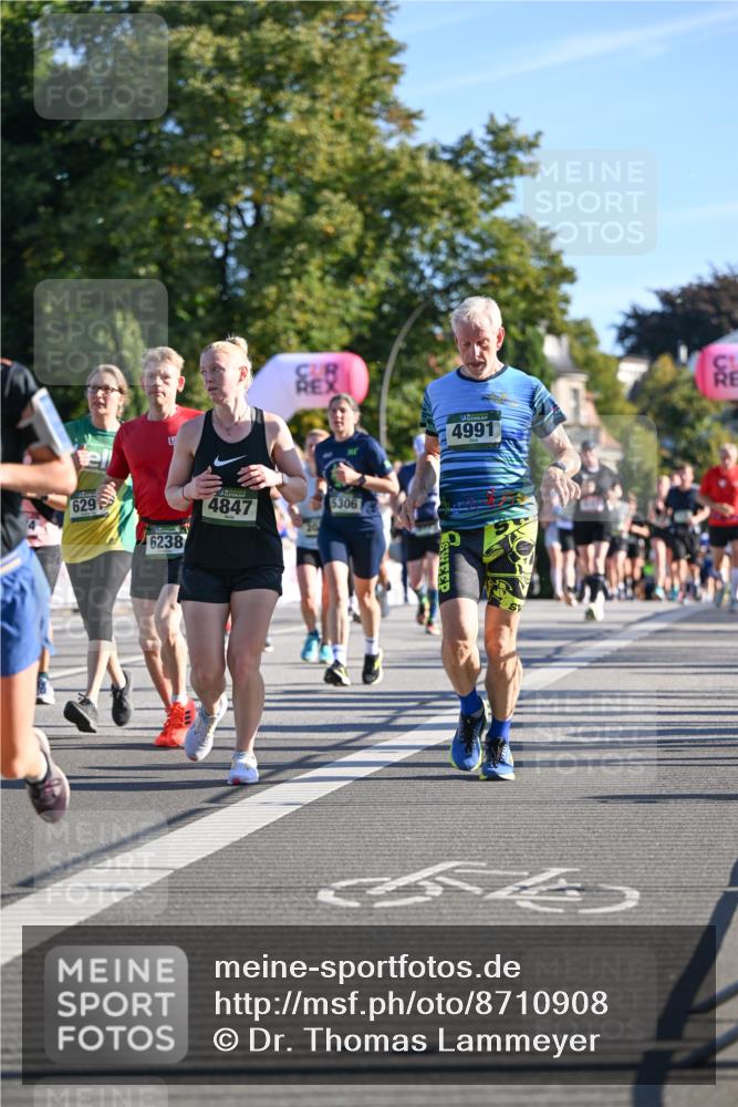 07.09.2025 - BARMER Alsterlauf Dr. Thomas Lammeyer http://msf.ph/oto/8710908 07.09.2025 09:37:51 Laufen 629, 6238, 4847, 5306, 4991 meine-sportfotos.de