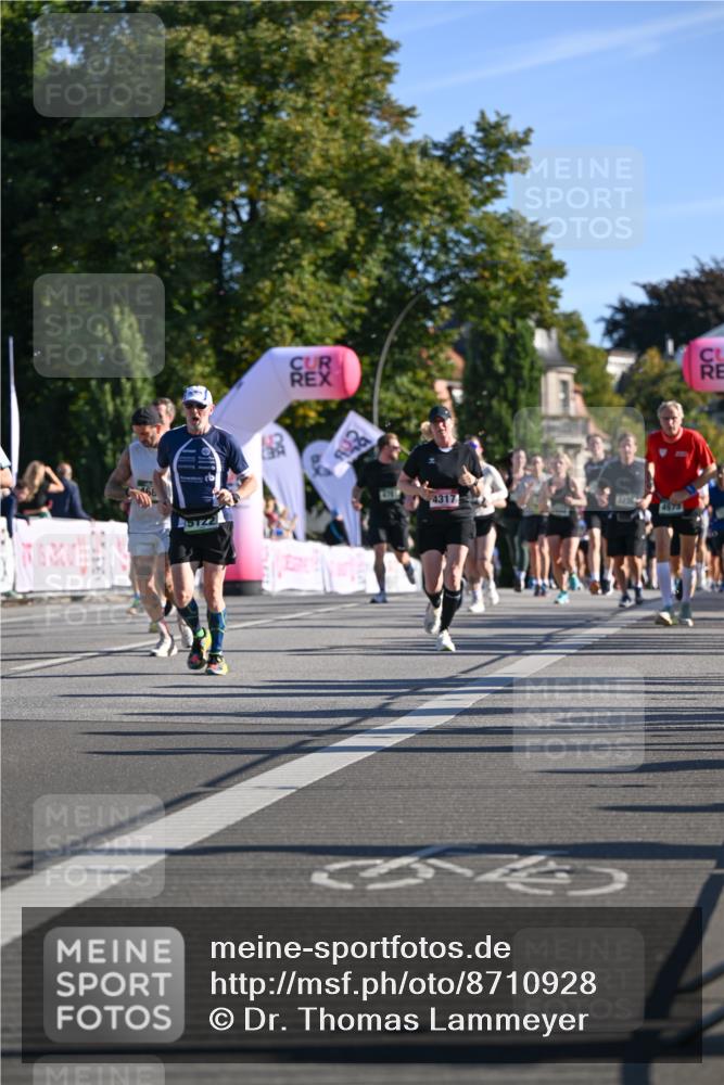 07.09.2025 - BARMER Alsterlauf Dr. Thomas Lammeyer http://msf.ph/oto/8710928 07.09.2025 09:37:54 Laufen 5122, 34, 4973 meine-sportfotos.de