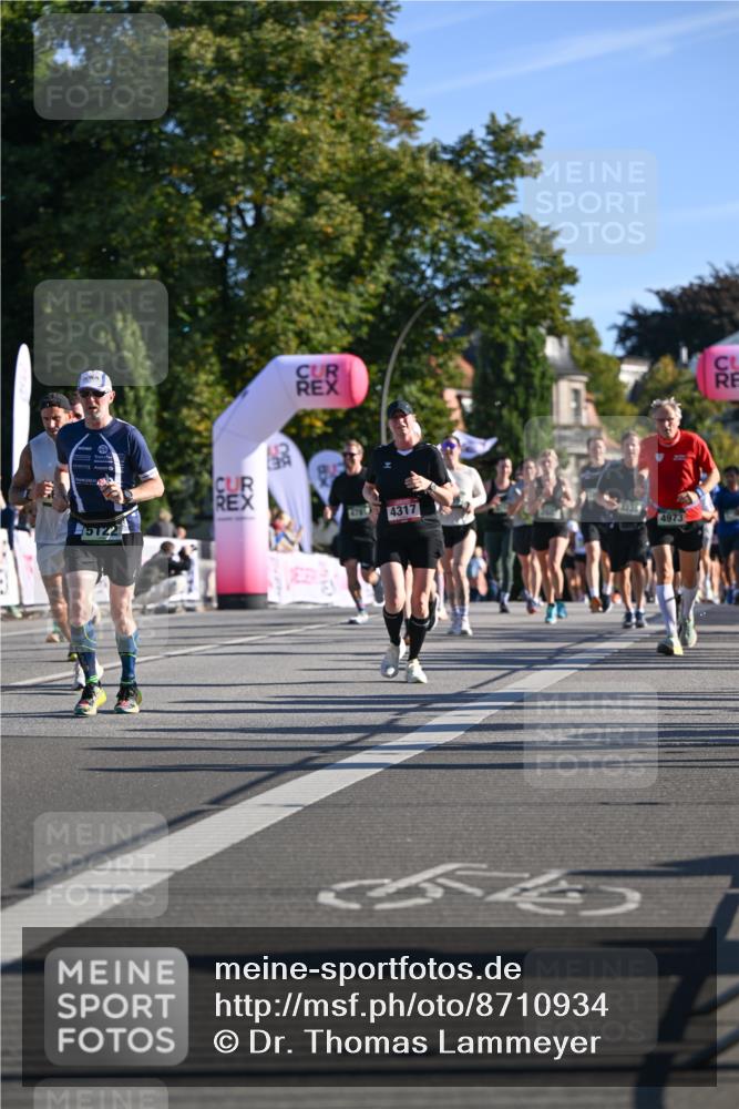 07.09.2025 - BARMER Alsterlauf Dr. Thomas Lammeyer http://msf.ph/oto/8710934 07.09.2025 09:37:55 Laufen 5122, 25, 4317, 3238, 4973 meine-sportfotos.de