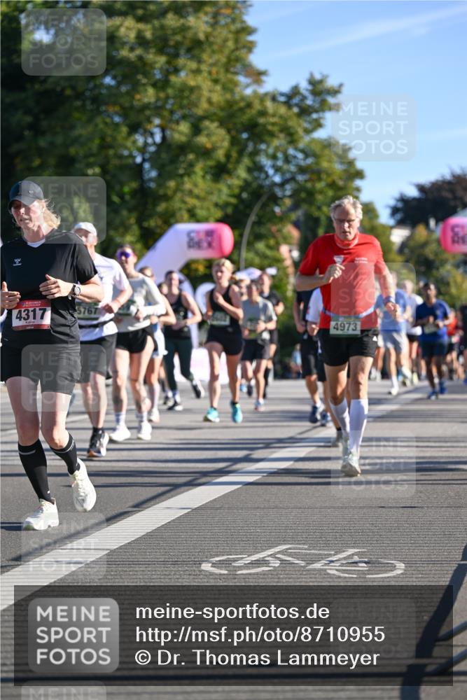 07.09.2025 - BARMER Alsterlauf Dr. Thomas Lammeyer http://msf.ph/oto/8710955 07.09.2025 09:37:58 Laufen 4317, 5767, 4973 meine-sportfotos.de