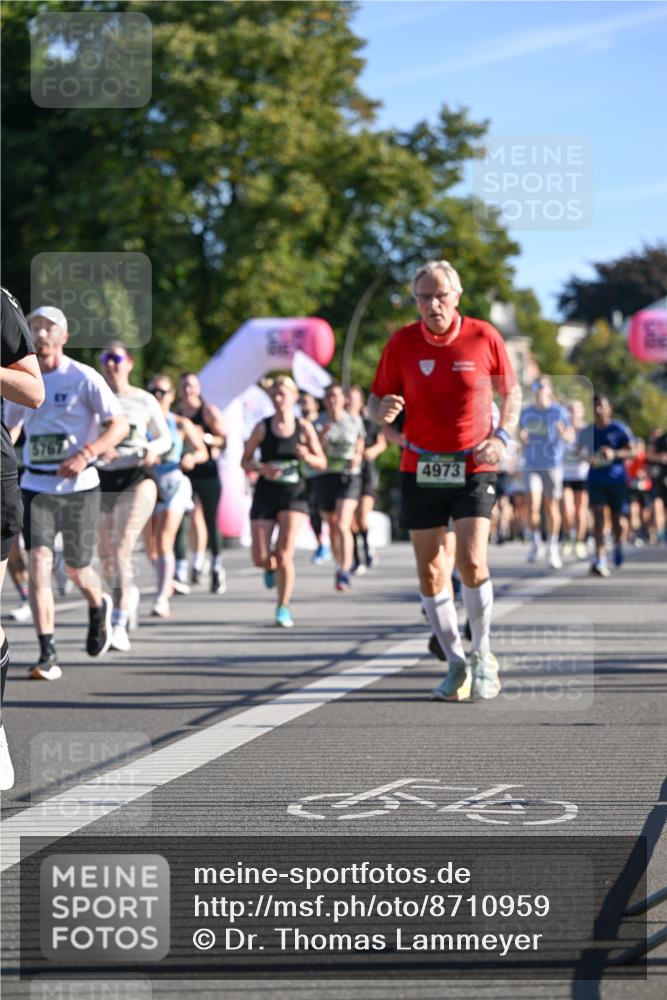 07.09.2025 - BARMER Alsterlauf Dr. Thomas Lammeyer http://msf.ph/oto/8710959 07.09.2025 09:37:59 Laufen 4973 meine-sportfotos.de