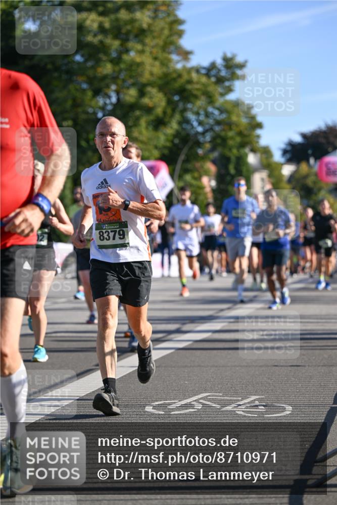 07.09.2025 - BARMER Alsterlauf Dr. Thomas Lammeyer http://msf.ph/oto/8710971 07.09.2025 09:38:01 Laufen 4, 8379 meine-sportfotos.de