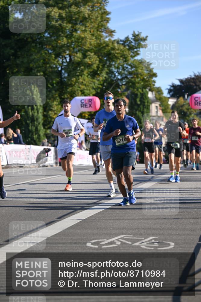 07.09.2025 - BARMER Alsterlauf Dr. Thomas Lammeyer http://msf.ph/oto/8710984 07.09.2025 09:38:03 Laufen 3039, 3210, 3027, 4982, 44 meine-sportfotos.de