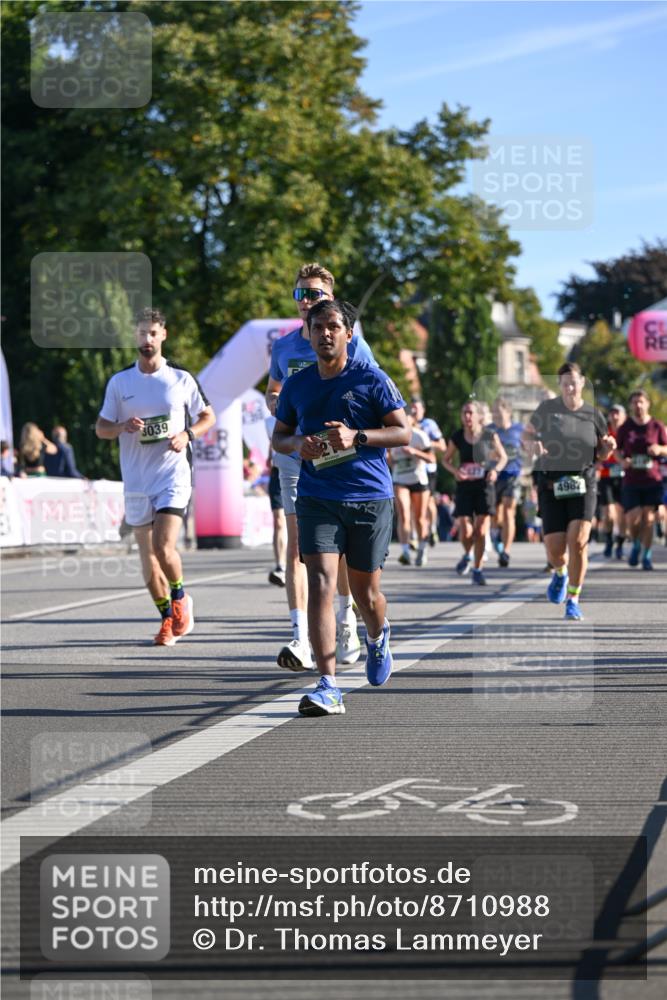 07.09.2025 - BARMER Alsterlauf Dr. Thomas Lammeyer http://msf.ph/oto/8710988 07.09.2025 09:38:03 Laufen 3039, 4987 meine-sportfotos.de
