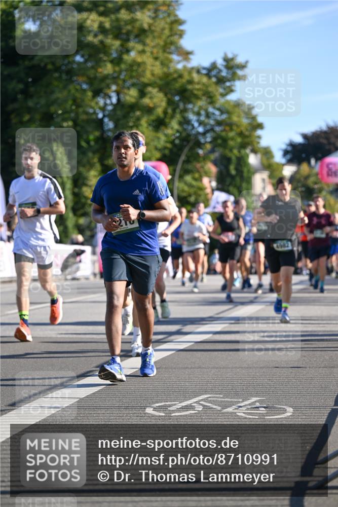 07.09.2025 - BARMER Alsterlauf Dr. Thomas Lammeyer http://msf.ph/oto/8710991 07.09.2025 09:38:04 Laufen  meine-sportfotos.de