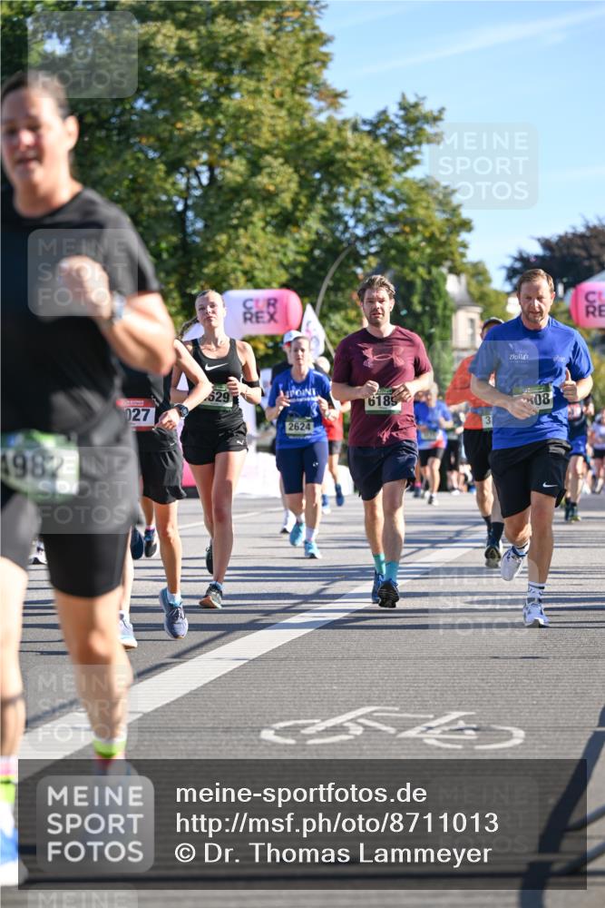 07.09.2025 - BARMER Alsterlauf Dr. Thomas Lammeyer http://msf.ph/oto/8711013 07.09.2025 09:38:08 Laufen 1982, 629, 6185, 027, 31, 2624, 08 meine-sportfotos.de