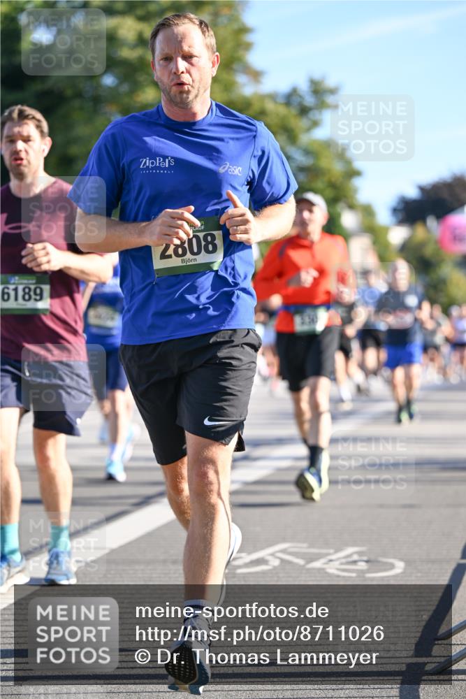 07.09.2025 - BARMER Alsterlauf Dr. Thomas Lammeyer http://msf.ph/oto/8711026 07.09.2025 09:38:10 Laufen 6189, 2808 meine-sportfotos.de