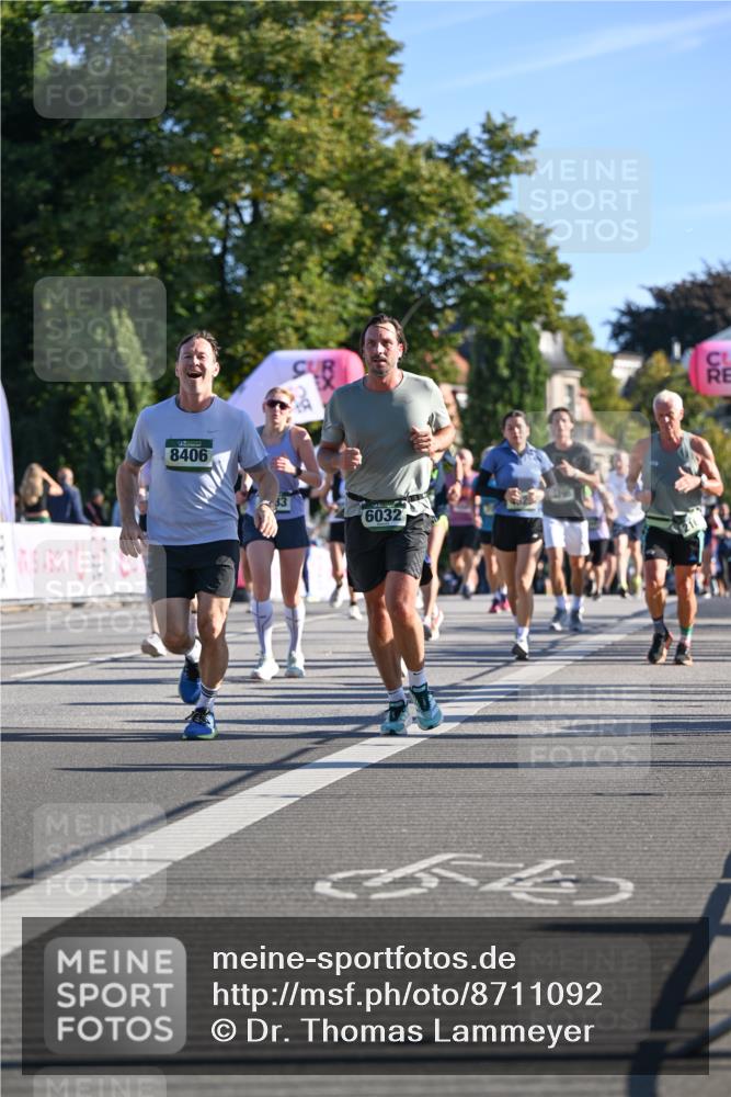 07.09.2025 - BARMER Alsterlauf Dr. Thomas Lammeyer http://msf.ph/oto/8711092 07.09.2025 09:38:22 Laufen 8406, 6032, 216 meine-sportfotos.de