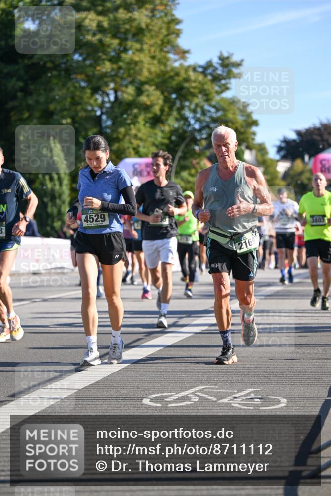 07.09.2025 - BARMER Alsterlauf Dr. Thomas Lammeyer http://msf.ph/oto/8711112 07.09.2025 09:38:25 Laufen 3, 4529, 2169, 3803 meine-sportfotos.de