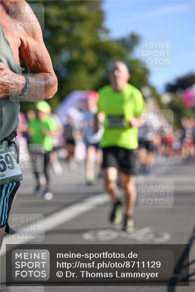 07.09.2025 - BARMER Alsterlauf Dr. Thomas Lammeyer http://msf.ph/oto/8711129 07.09.2025 09:38:28 Laufen 69 meine-sportfotos.de