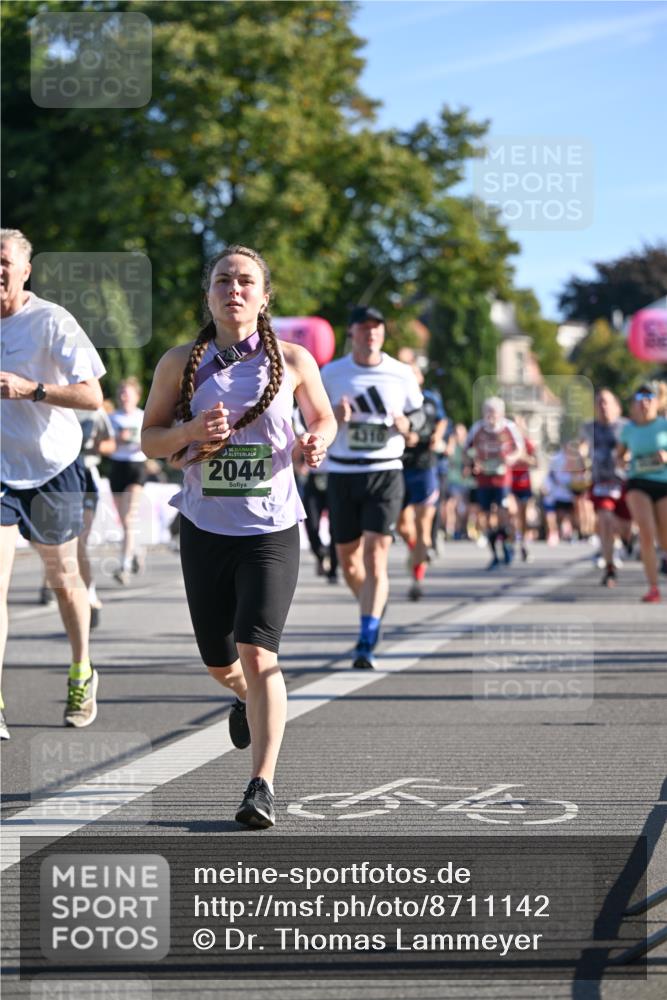 07.09.2025 - BARMER Alsterlauf Dr. Thomas Lammeyer http://msf.ph/oto/8711142 07.09.2025 09:38:30 Laufen 36, 2044 meine-sportfotos.de