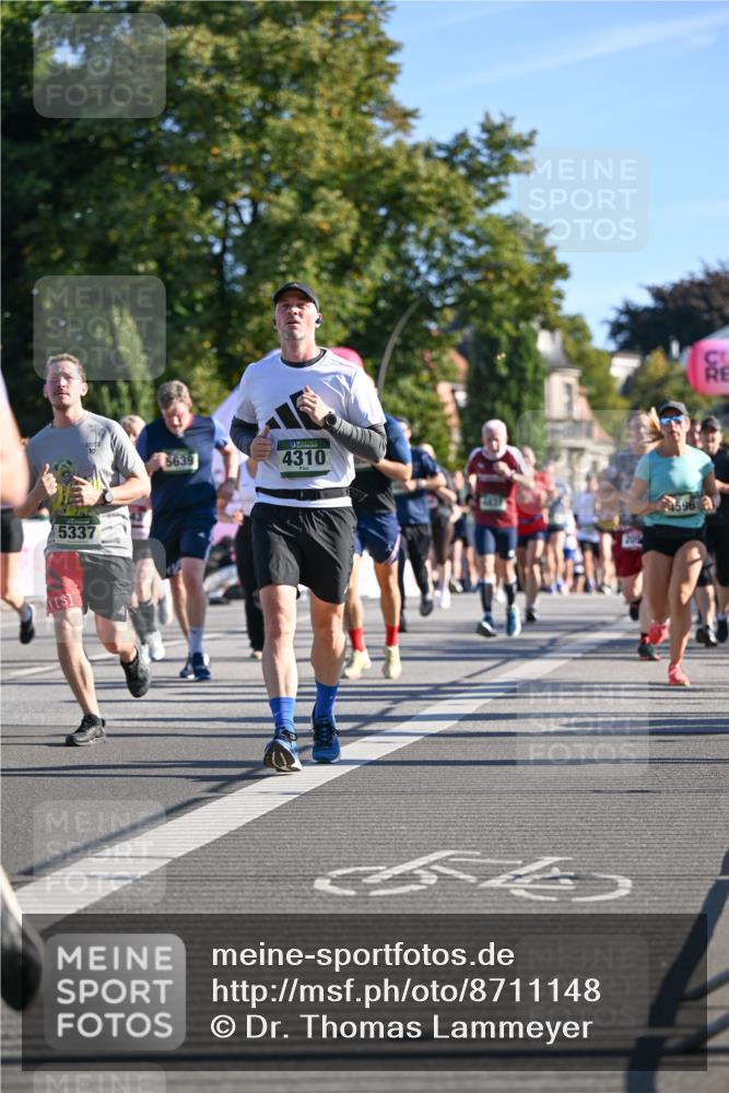07.09.2025 - BARMER Alsterlauf Dr. Thomas Lammeyer http://msf.ph/oto/8711148 07.09.2025 09:38:32 Laufen 5337, 5639, 4310, 5 meine-sportfotos.de