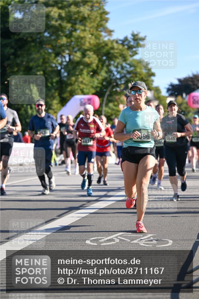 07.09.2025 - BARMER Alsterlauf Dr. Thomas Lammeyer http://msf.ph/oto/8711167 07.09.2025 09:38:35 Laufen 4831, 596, 5095, 5845 meine-sportfotos.de