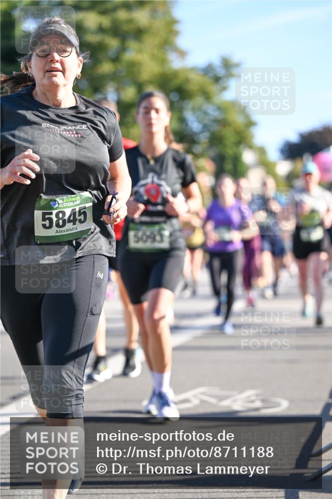 07.09.2025 - BARMER Alsterlauf Dr. Thomas Lammeyer http://msf.ph/oto/8711188 07.09.2025 09:38:38 Laufen 16136, 5845, 5093 meine-sportfotos.de