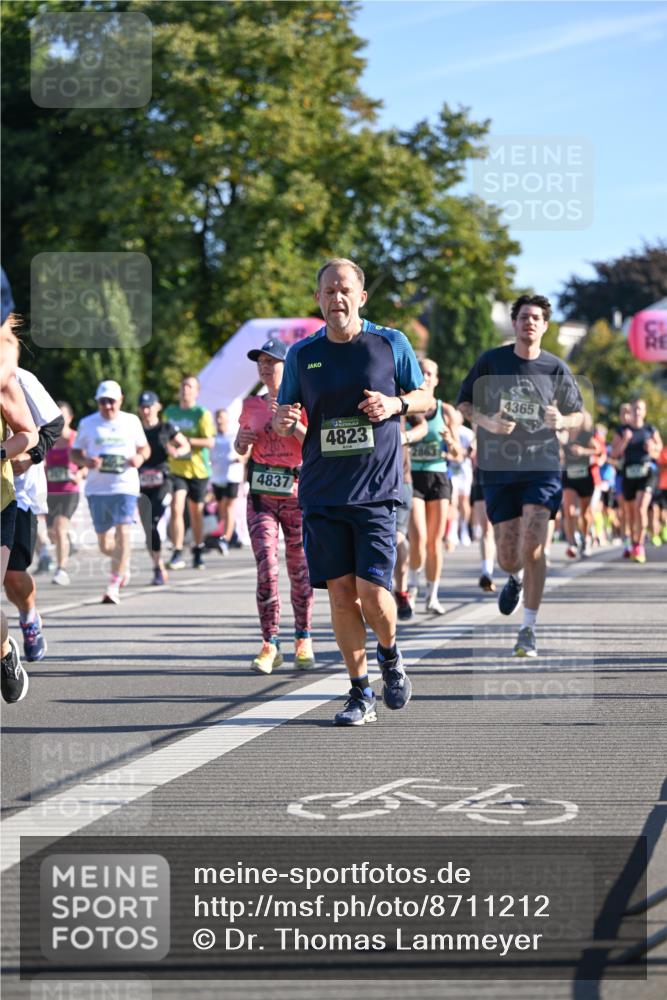07.09.2025 - BARMER Alsterlauf Dr. Thomas Lammeyer http://msf.ph/oto/8711212 07.09.2025 09:38:41 Laufen 4823, 4365, 4837 meine-sportfotos.de