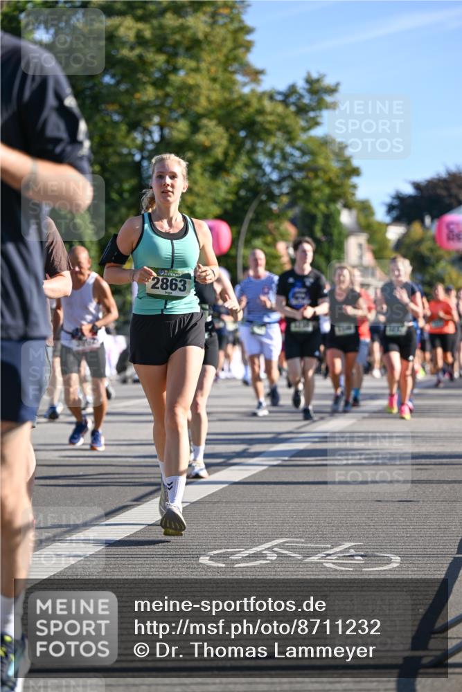 07.09.2025 - BARMER Alsterlauf Dr. Thomas Lammeyer http://msf.ph/oto/8711232 07.09.2025 09:38:45 Laufen 2863 meine-sportfotos.de