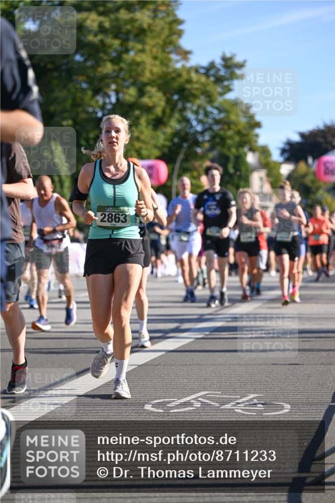 07.09.2025 - BARMER Alsterlauf Dr. Thomas Lammeyer http://msf.ph/oto/8711233 07.09.2025 09:38:45 Laufen 2863 meine-sportfotos.de