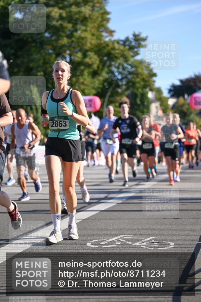 07.09.2025 - BARMER Alsterlauf Dr. Thomas Lammeyer http://msf.ph/oto/8711234 07.09.2025 09:38:45 Laufen 2863 meine-sportfotos.de