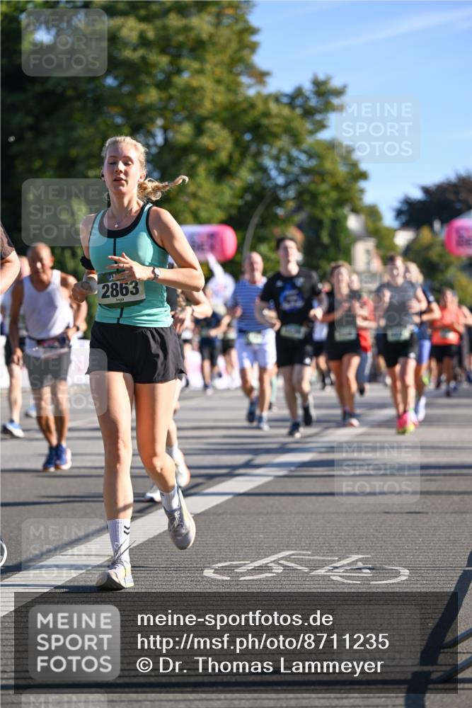 07.09.2025 - BARMER Alsterlauf Dr. Thomas Lammeyer http://msf.ph/oto/8711235 07.09.2025 09:38:45 Laufen 2863 meine-sportfotos.de