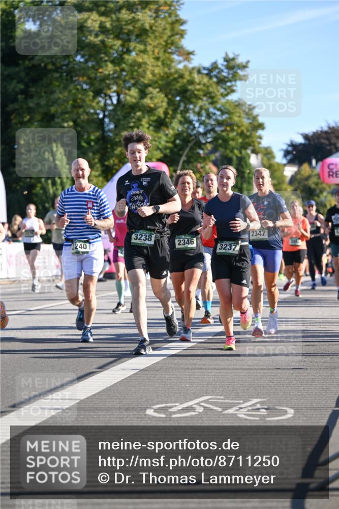 07.09.2025 - BARMER Alsterlauf Dr. Thomas Lammeyer http://msf.ph/oto/8711250 07.09.2025 09:38:47 Laufen 3240, 10, 3238, 2346, 3237, 2347 meine-sportfotos.de