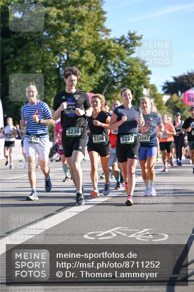 07.09.2025 - BARMER Alsterlauf Dr. Thomas Lammeyer http://msf.ph/oto/8711252 07.09.2025 09:38:47 Laufen 240, 10, 3238, 369, 2346, 3237, 2347 meine-sportfotos.de