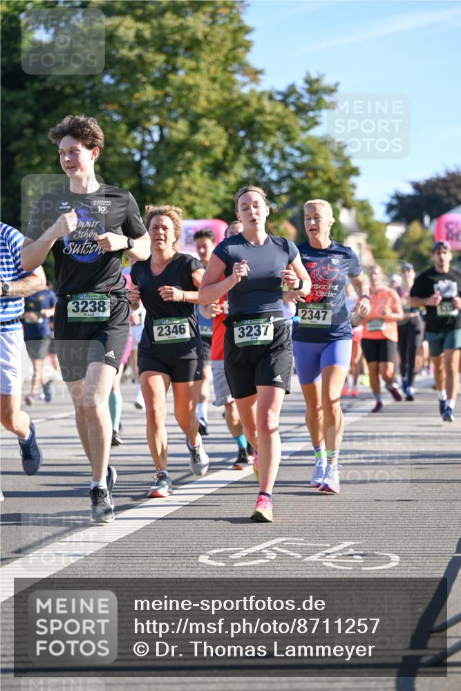 07.09.2025 - BARMER Alsterlauf Dr. Thomas Lammeyer http://msf.ph/oto/8711257 07.09.2025 09:38:48 Laufen 10, 3238, 2346, 3237, 2347 meine-sportfotos.de